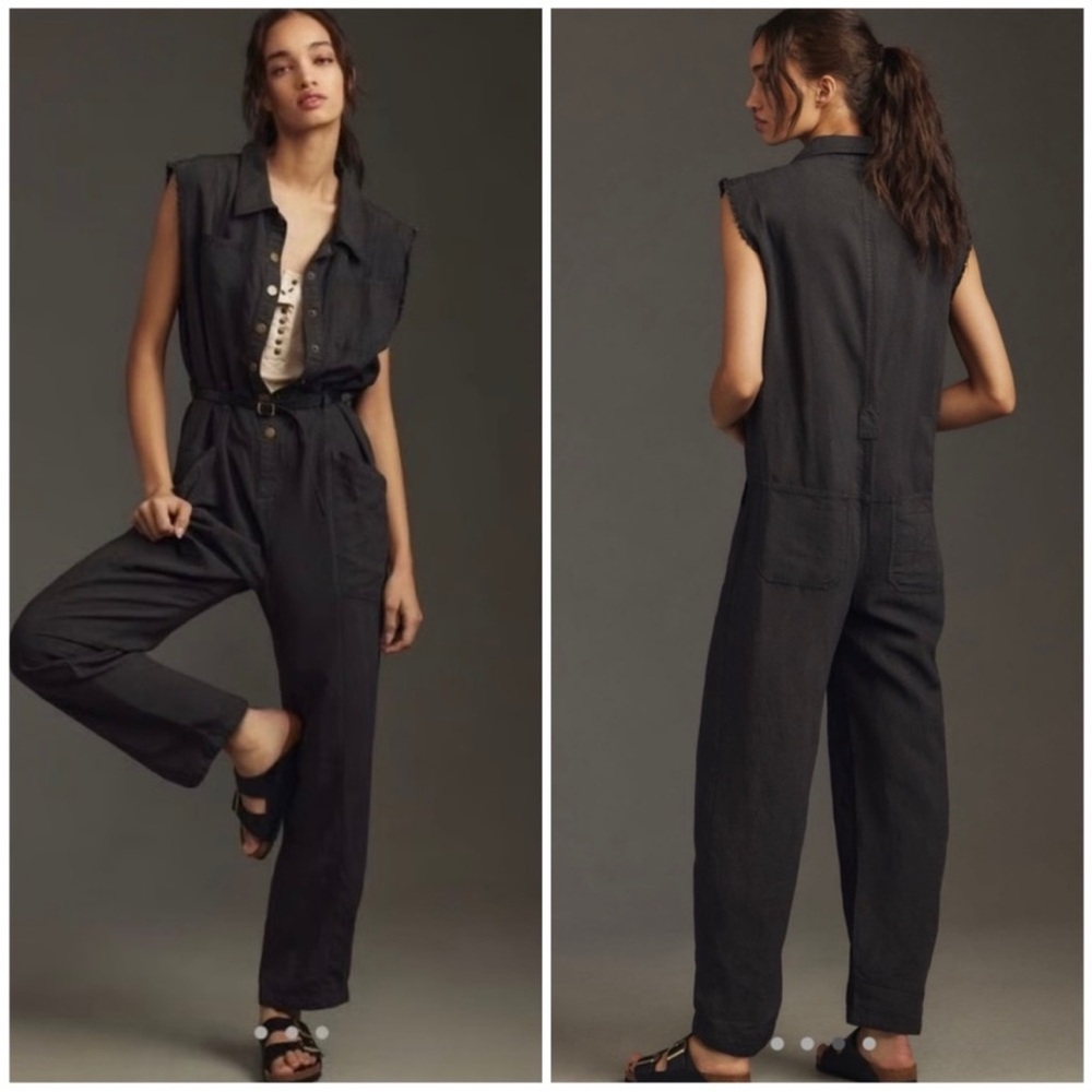 Pilcro Black Sleeveless Jumpsuit • L